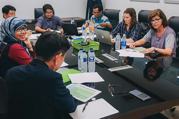 table-shot-across-the-world-peek-4