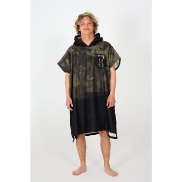 poncho-pro-series-joan-duru-2 poncho-pro-series-joan-duru-2