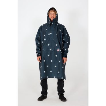 rain-poncho-skulls-2