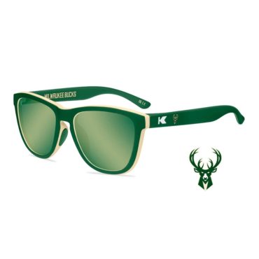 nba-milwaukee-bucks-premiums-flyover-logo