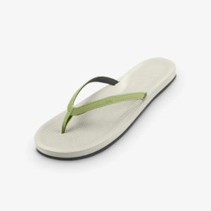 women-essntls-flipflops-seasalt-olive-cream-green-1_48f5f679-effa-49ac-95fb-01c9becd9c6d women-essntls-flipflops-seasalt-olive-cream-green-1_48f5f679-effa-49ac-95fb-01c9becd9c6d